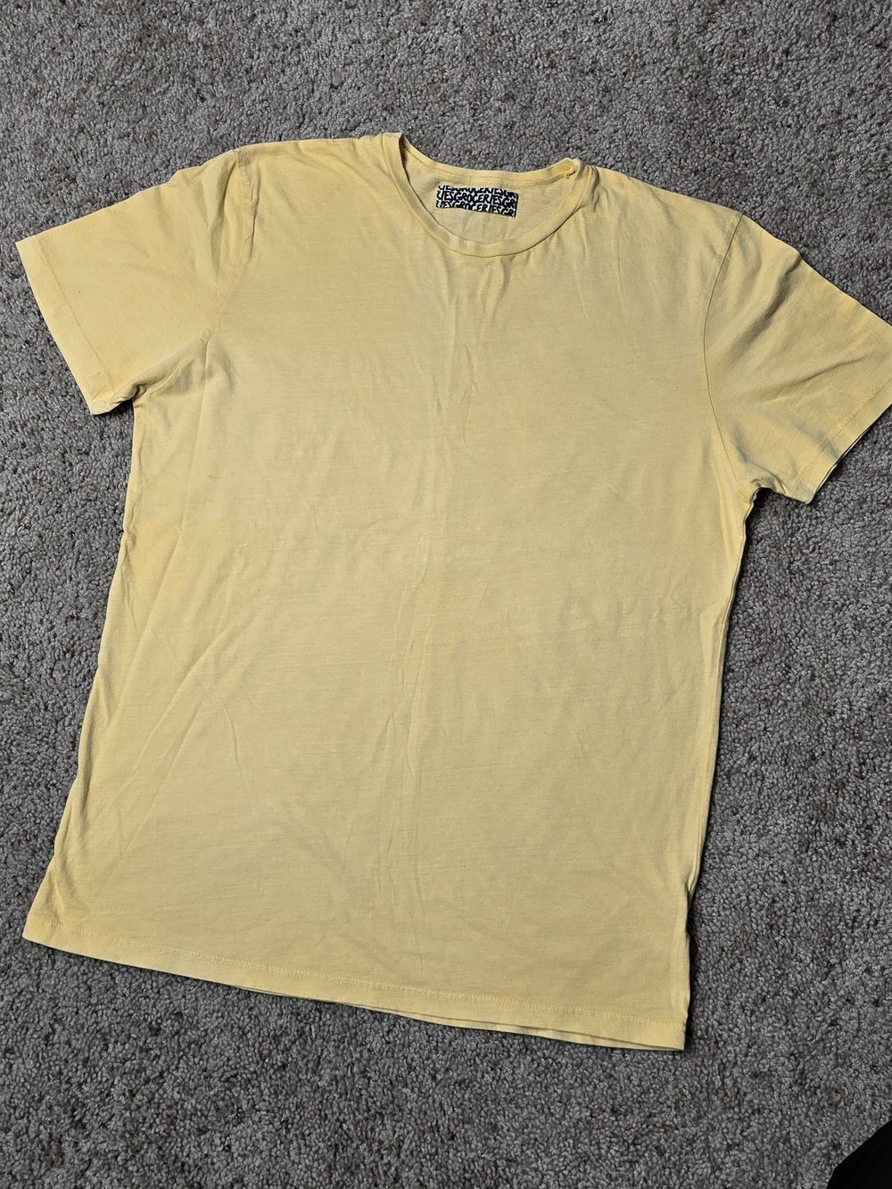 GROCERIES APPAREL 🧅Onion Skins (Muted Yellow) Everyday T-Shirt (Small)